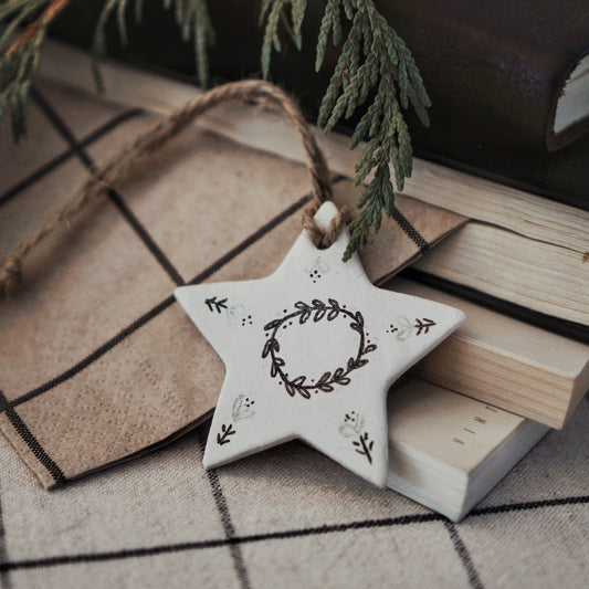 Star Ornament, Hand-Drawn Wreath - bonosensu