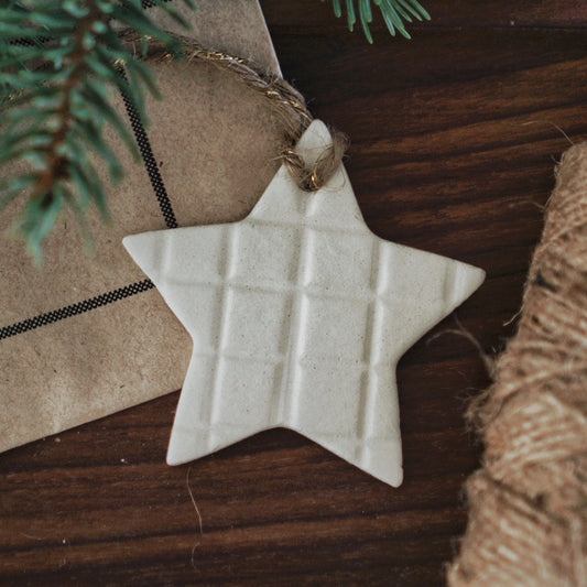 Star Ornament, Plaid Pattern - bonosensu