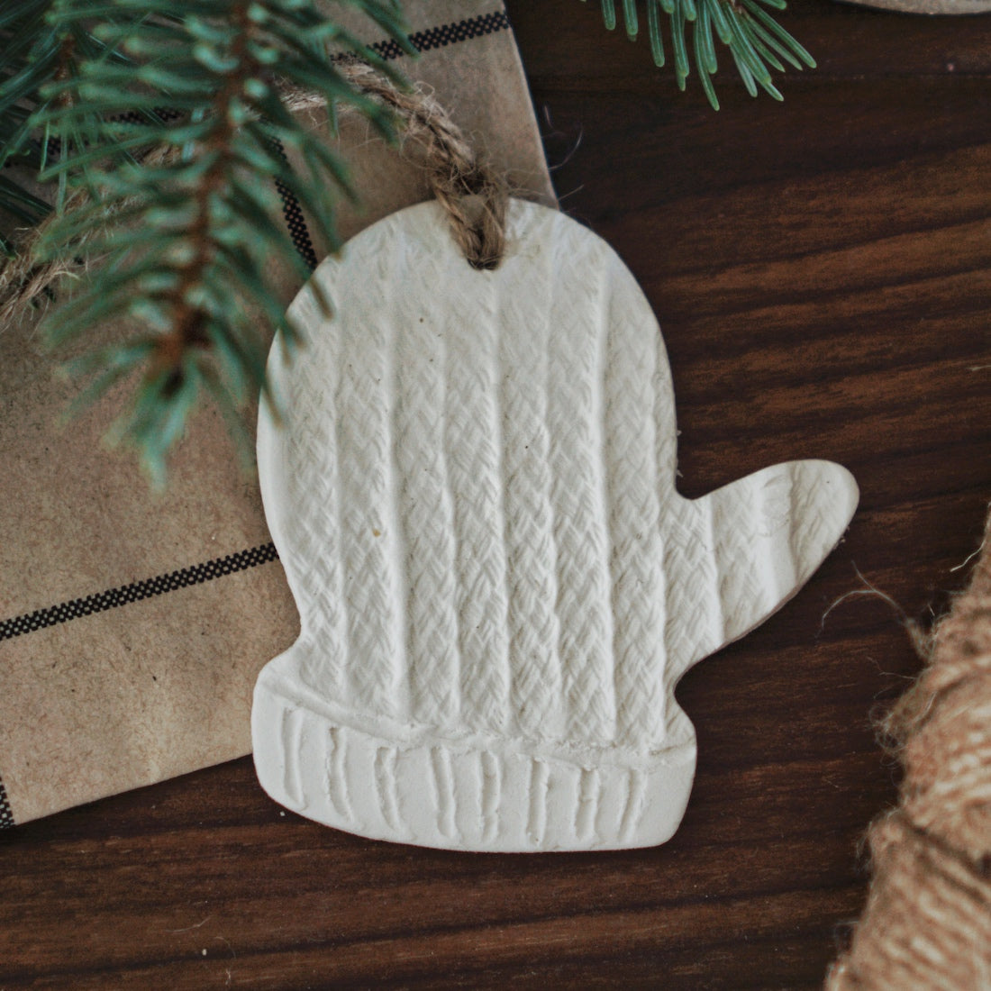 Mitten Ornament, Textile Pattern - bonosensu