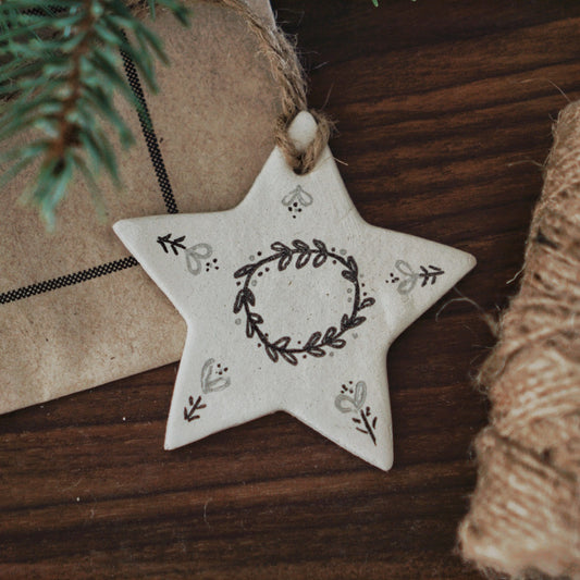 Star Ornament, Hand-Drawn Wreath - bonosensu